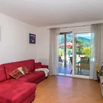 Apartman Dalia - *